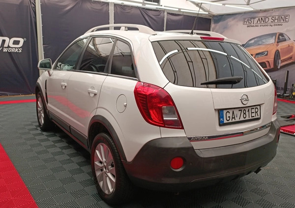 Opel Antara cena 35900 przebieg: 209500, rok produkcji 2015 z Gdynia małe 92